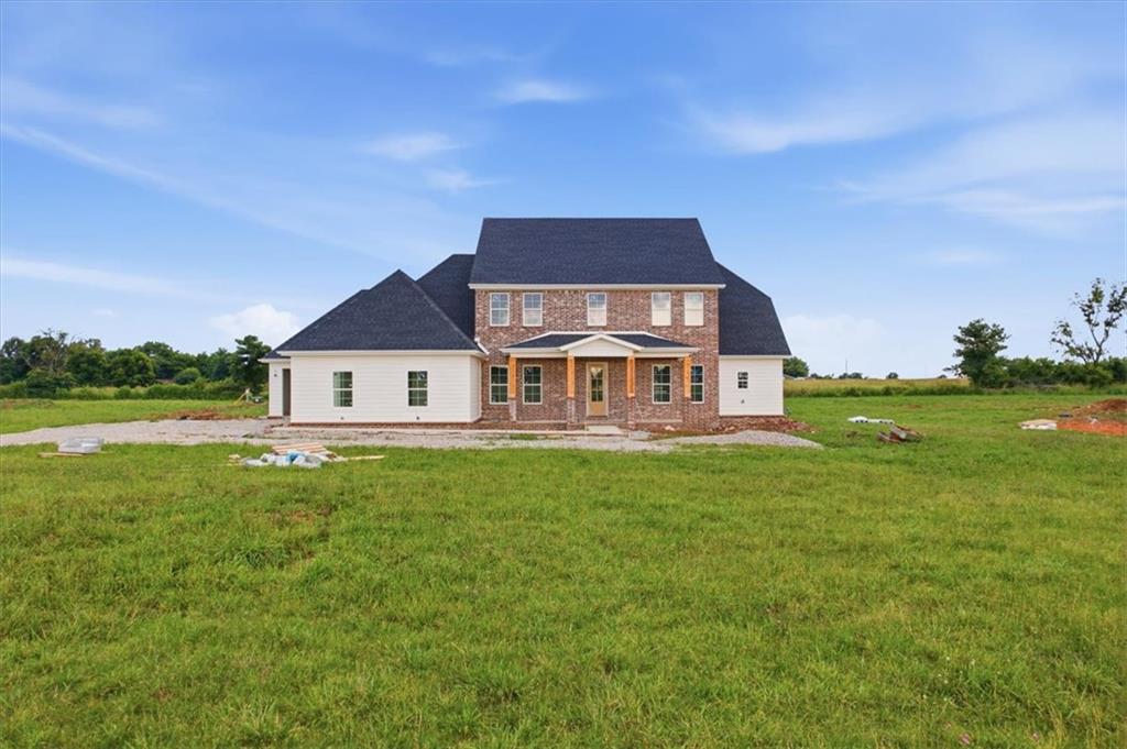 18869 Halle Rd exterior
