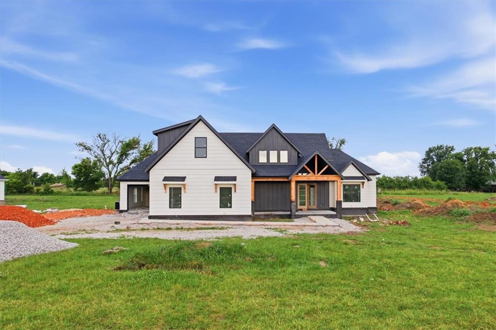18965 Halle Rd exterior